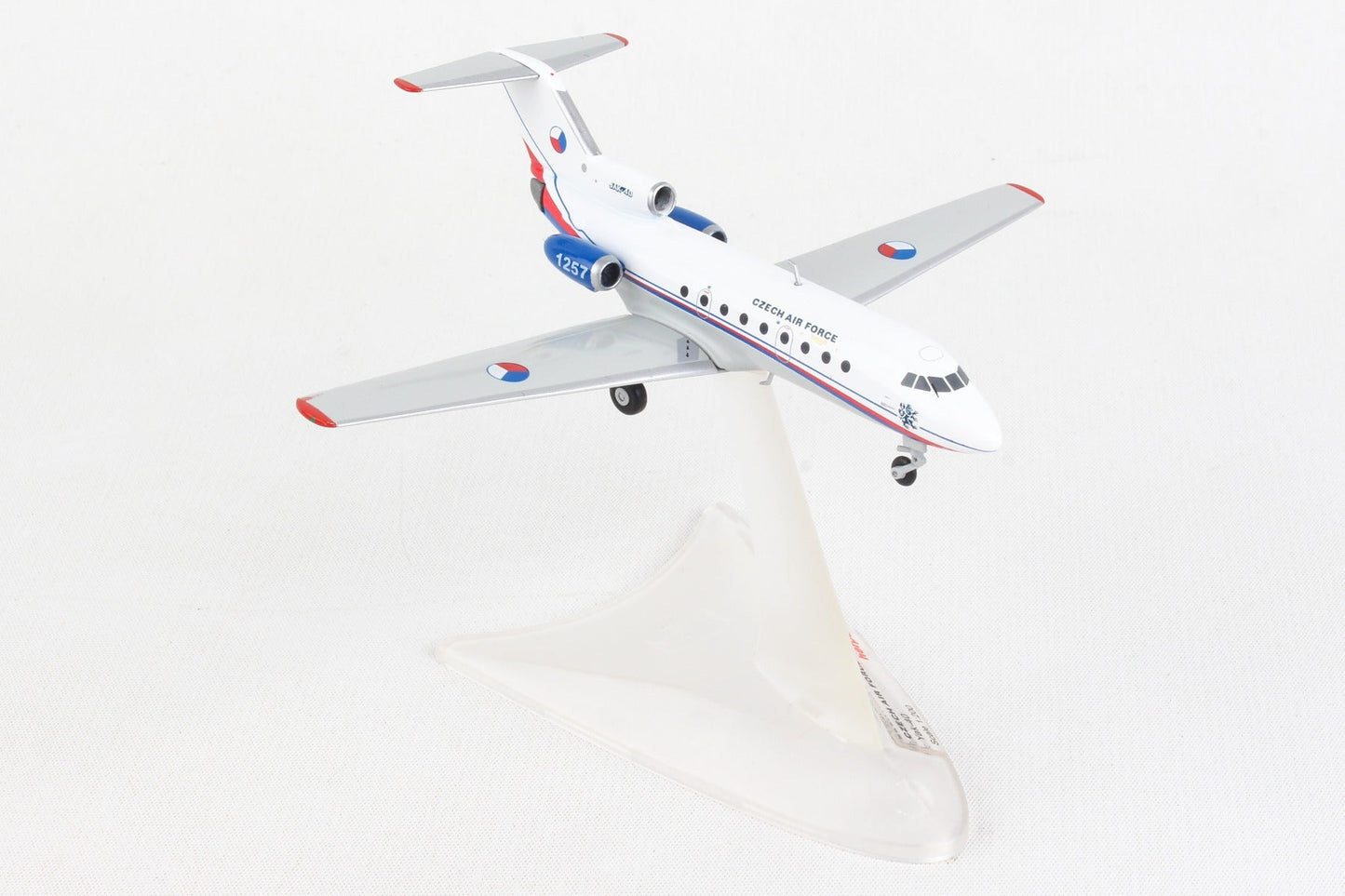 Herpa Wings 1/200 Scale Military HE559898 Herpa Czech Air Force Yak40 1/200 241St Sqn (**)