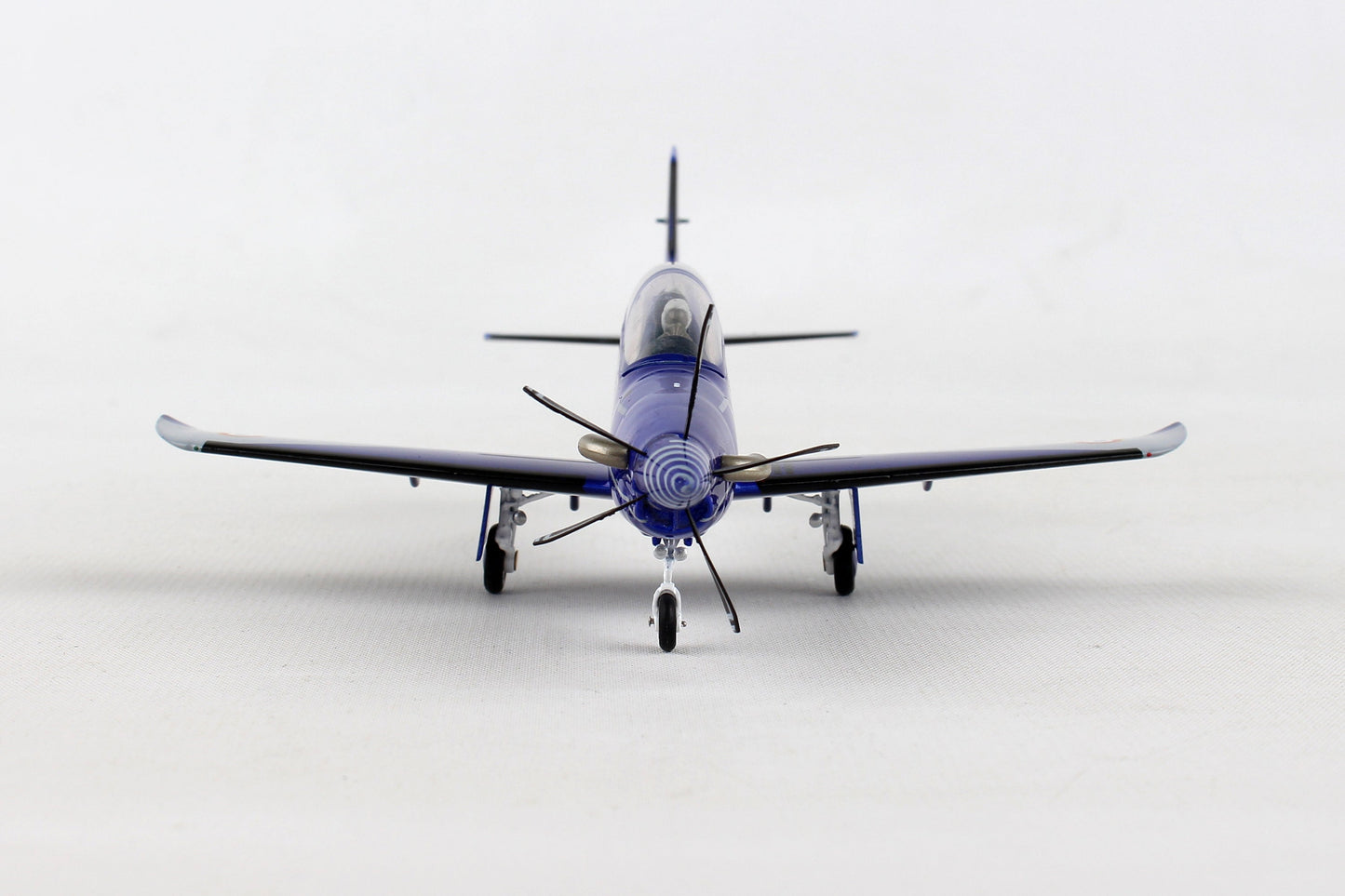Herpa Wings 1/72 HE580335 Herpa French Air Force Pc-21 1/72 (**)
