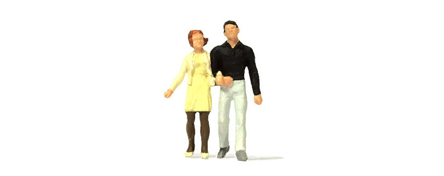 Preiser 28111 HO Scale Walking Couple Figure Set
