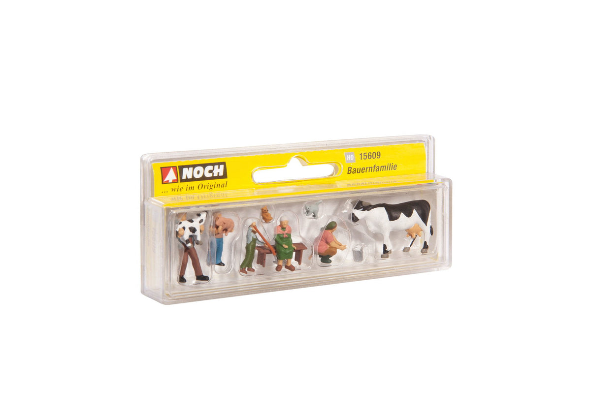 Noch 15609 HO Scale Peasant Family Set, 5 People & 5 Animals