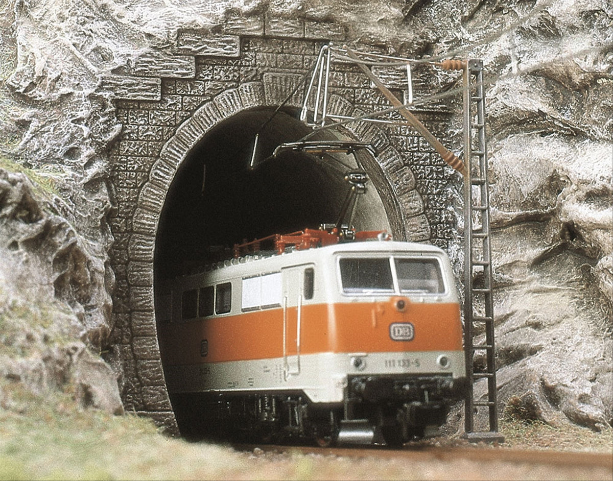 Busch 7024 HO Scale Single-Track Electric-Loco Tunnel Portals