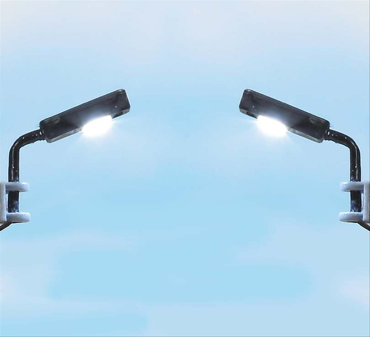 Busch 4152 HO Scale Industrial Lamp Heads w/Neon LEDs, pkg(2)