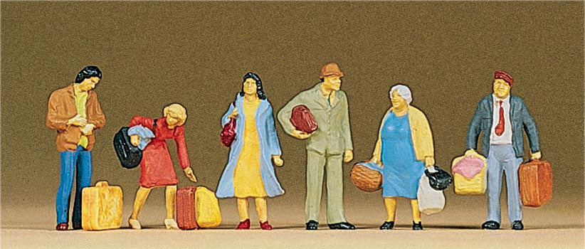 Preiser 10114 HO Scale Waiting Passengers Figure Set