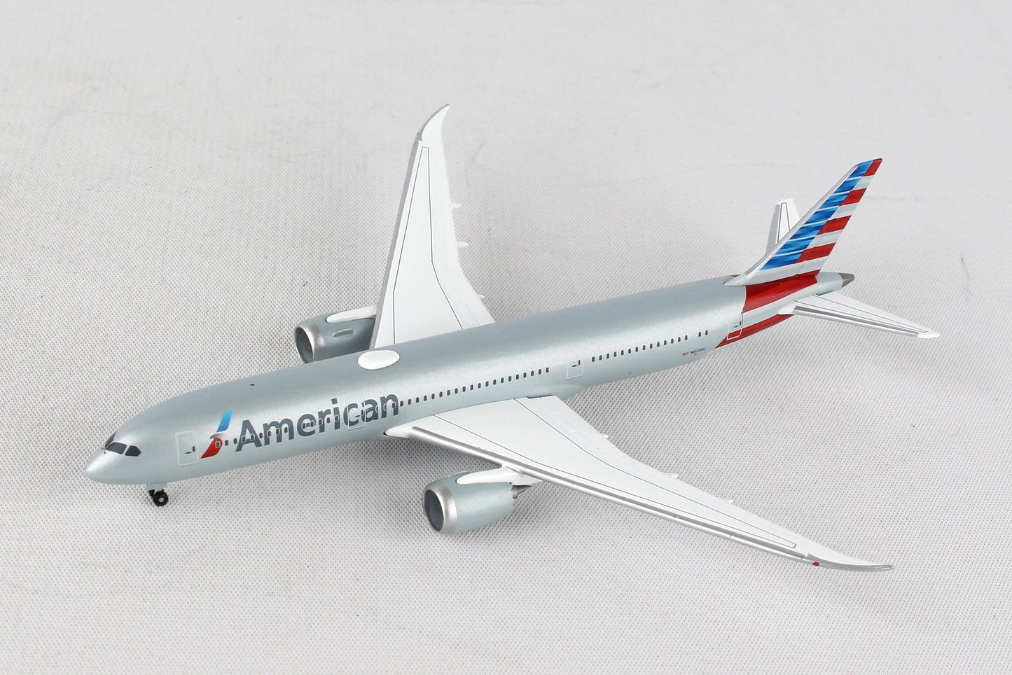 Herpa Wings HE530422 American 787-9 1/500