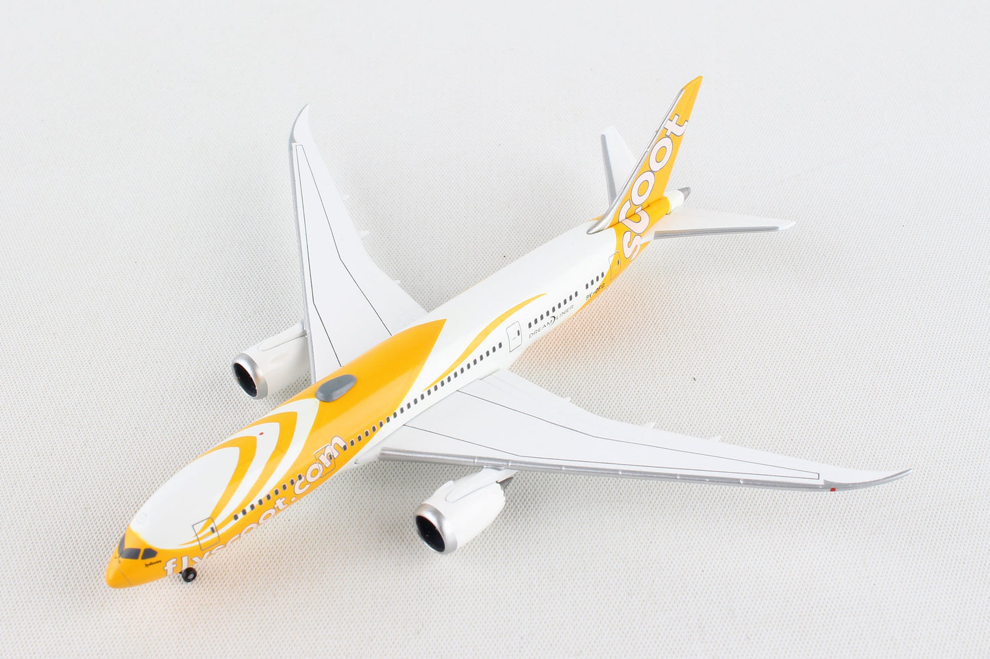 Herpa Wings HE531627 Scoot 787-8 1/500