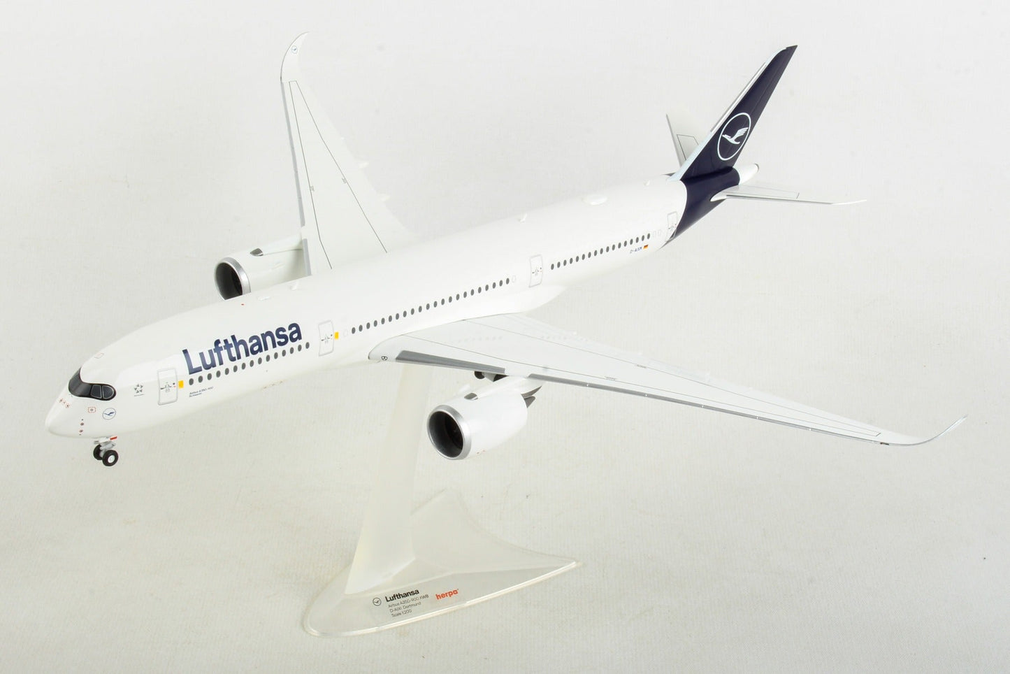 Herpa Wings HE559577 Lufthansa A350-900 1/200 New Livery