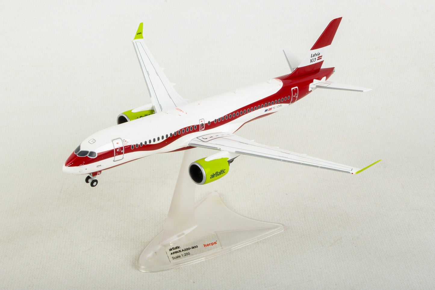 Herpa Wings HE559690 Air Baltic A220-300 1/200 Latvia 100