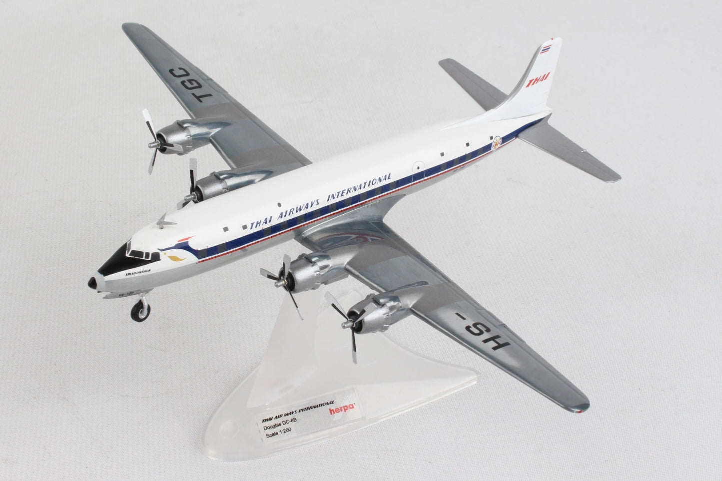 Herpa Wings HE570893 Thai Dc-6B 1/200