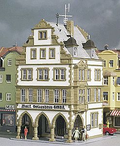 Kibri 38382 HO Scale Publishing House -- 4-11/16 x 4-11/16 x 6-7/8" 12 x 12 x 17.5cm