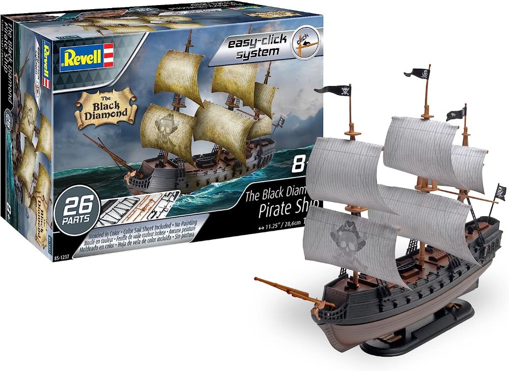 Revell 1237 1/350 The Black Diamond Pirate Ship (Snap)