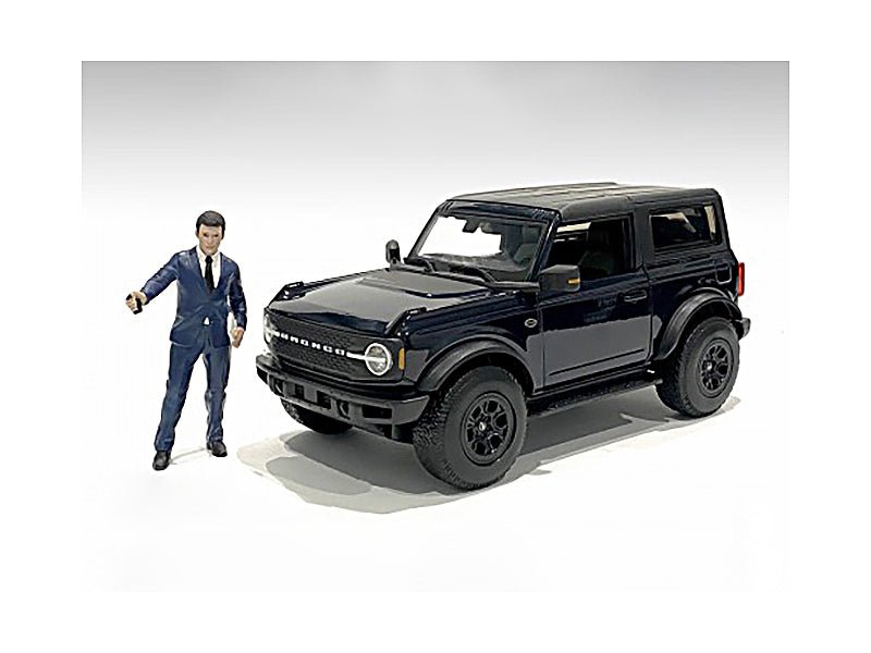 "The Dealership" Male Salesperson Figurine for 1/24 Scale Models by American Diorama free shipping USA