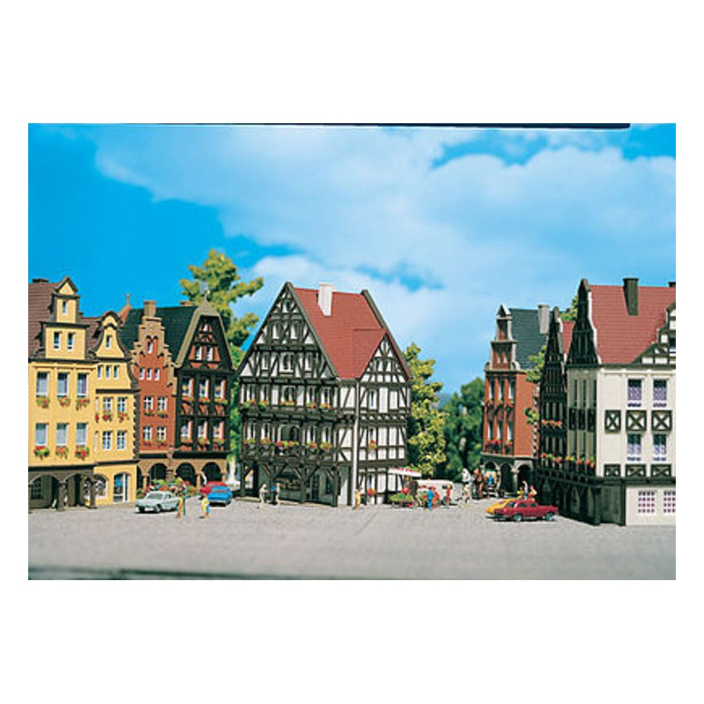 Vollmer 47752 N Scale Guild House -- 3 x 2-7/8" 7.5 x 7.3cm