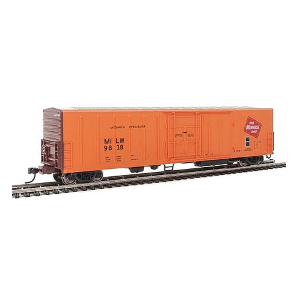 Walthers Mainline 3931 HO Scale 57' Mechanical Reefer - Ready to Run -- Milwaukee Road #9818 (orange, Boxcar Red, red)