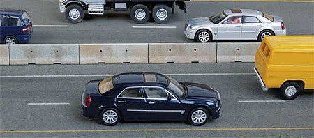 Walthers SceneMaster 4175 HO Jersey Barriers 24 Sections