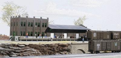 Walthers Cornerstone 933-3201 N Scale Water Street Freight Terminal -- Kit - 11 x 3-1/2" 27.5 x 8.7cm