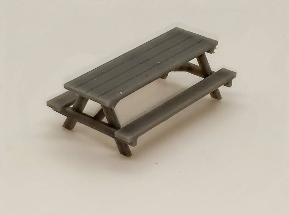 Standard Picnic Table