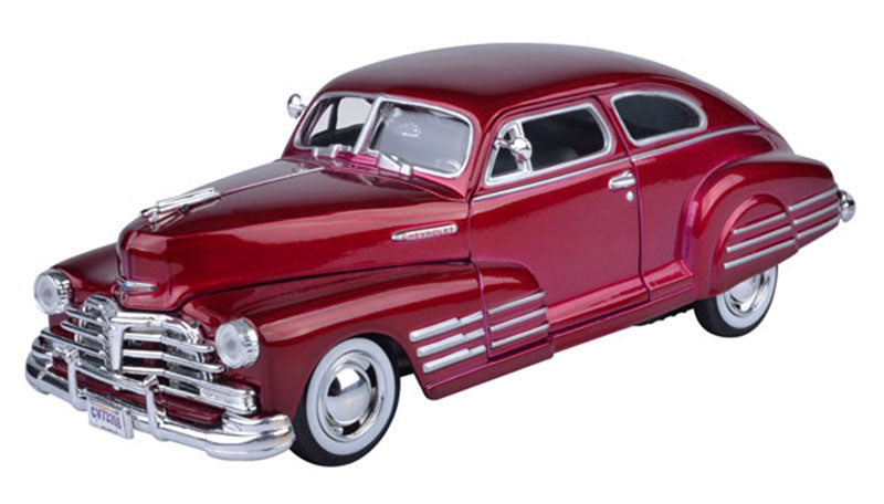 Motormax 73266AC-MR 1/24 1948 Chevrolet Aerosedan Fleetline