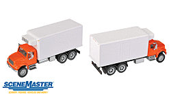 Walthers SceneMaster 949-11393 HO Intl 4900 Reefer Van - Orange/White