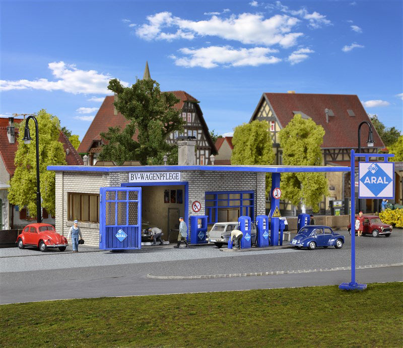 Vollmer 45156 1/87 ARAL Gas Station HO Plastic Model Kit