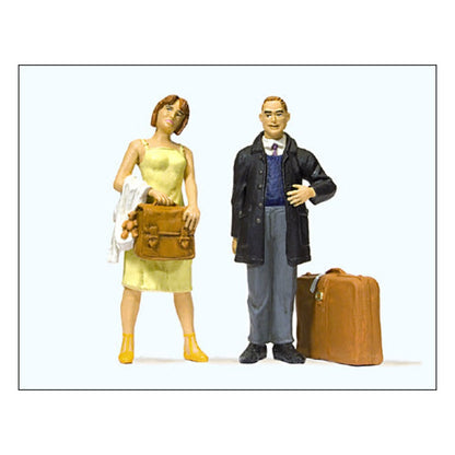 Preiser 45149 G Scale Waiting Travellers Figure Set