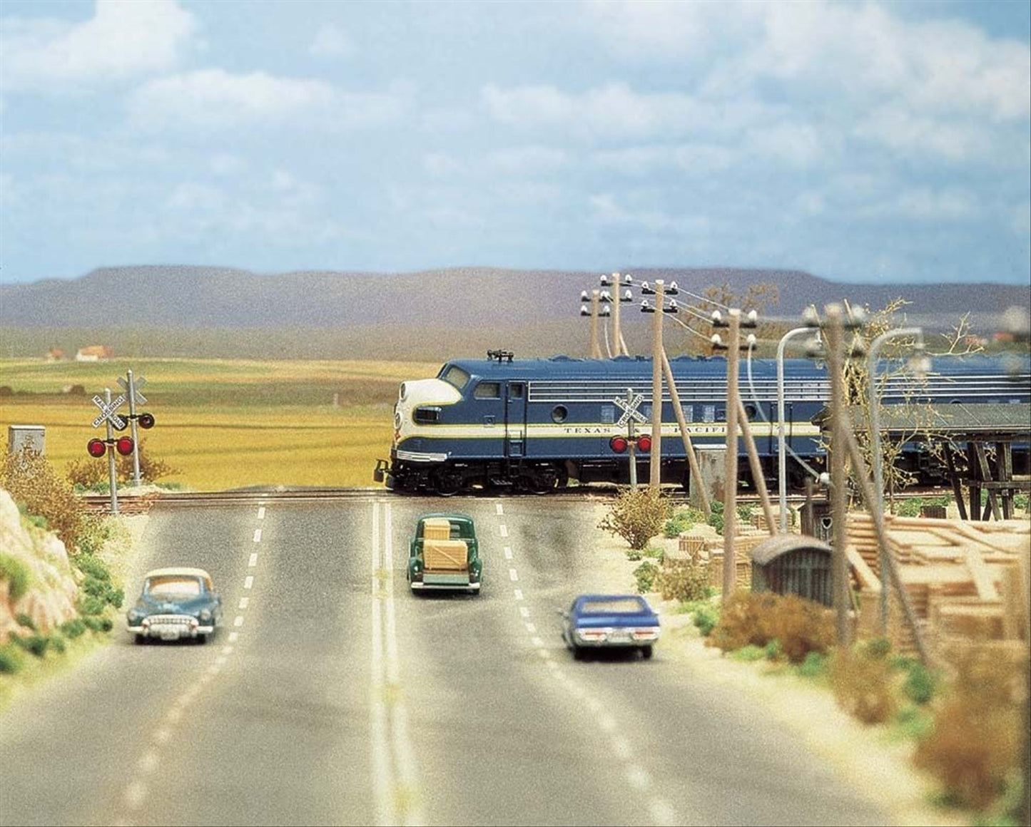 Busch 9710 HO Scale Self-Adhesive 2-Lane Highway, Straight