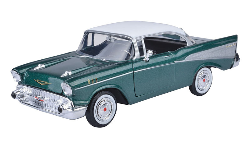 Motormax 73228AC-MGR 1/24 Scale 1957 Chevrolet Bel Air