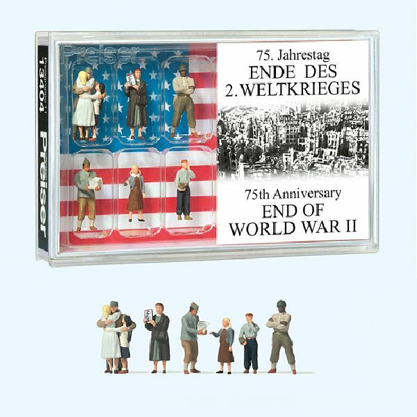 Preiser 13404 HO Scale WWII Victory Celebration Figure Set