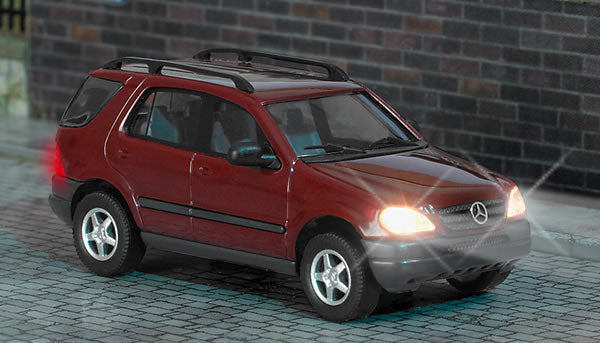 Busch 5659 HO Scale Mercedes M Klasse SUV w/Working Headlights & Taillights