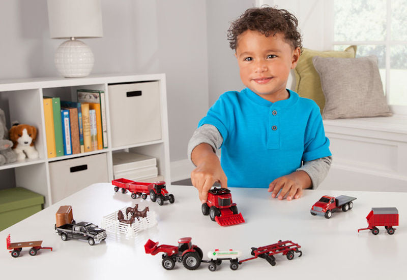 Ertl 44091 Case IH 20-Piece Vehicle Playset