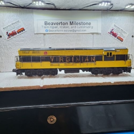 LIONEL 2331 VIRGINIAN FM TRAIN MASTER DIESEL, 55-58 VARIATION (A) BLACK AND YELLOW STRIPES, GRAY MOLD, 55