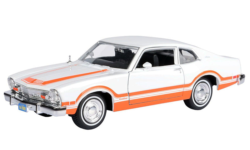 Motormax 73332AC-WTOR 1/24 1974 Ford Maverick Grabber, White