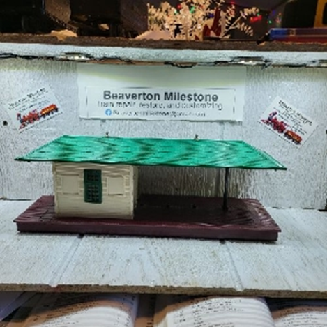 LIONEL ILLUMINATED FREIGHT STATION, 50-53