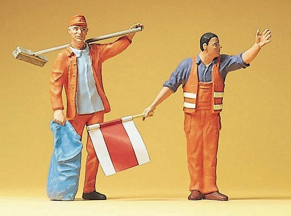Preiser 45008 G Scale Highway Workers Sweeper & Flagman