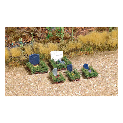 Busch 7686 HO Scale Complete Miniature Scene -- Graves, Boxwood Hedges (5)