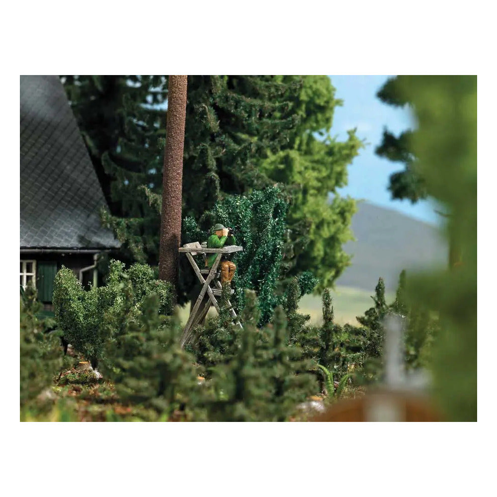 Busch 7957 HO Scale Hunter in Raised Stand - Action Set