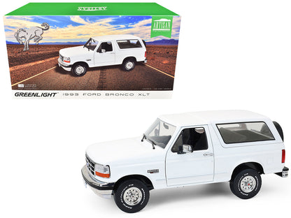 1993 Ford Bronco XLT Oxford White "Artisan Collection" 1/18 Diecast Model Car by Greenlight  free shipping USA