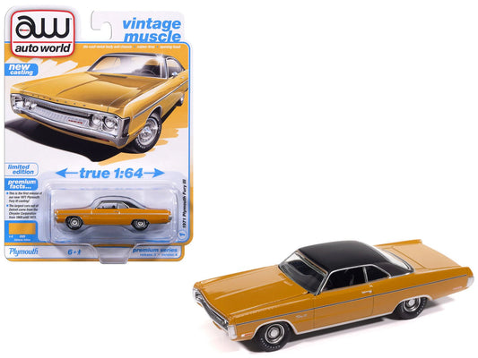 1971 Plymouth Fury III Bahama Yellow with Black Top "Vintage Muscle" Series 1/64 Diecast Model Car by Auto World  free shipping USA