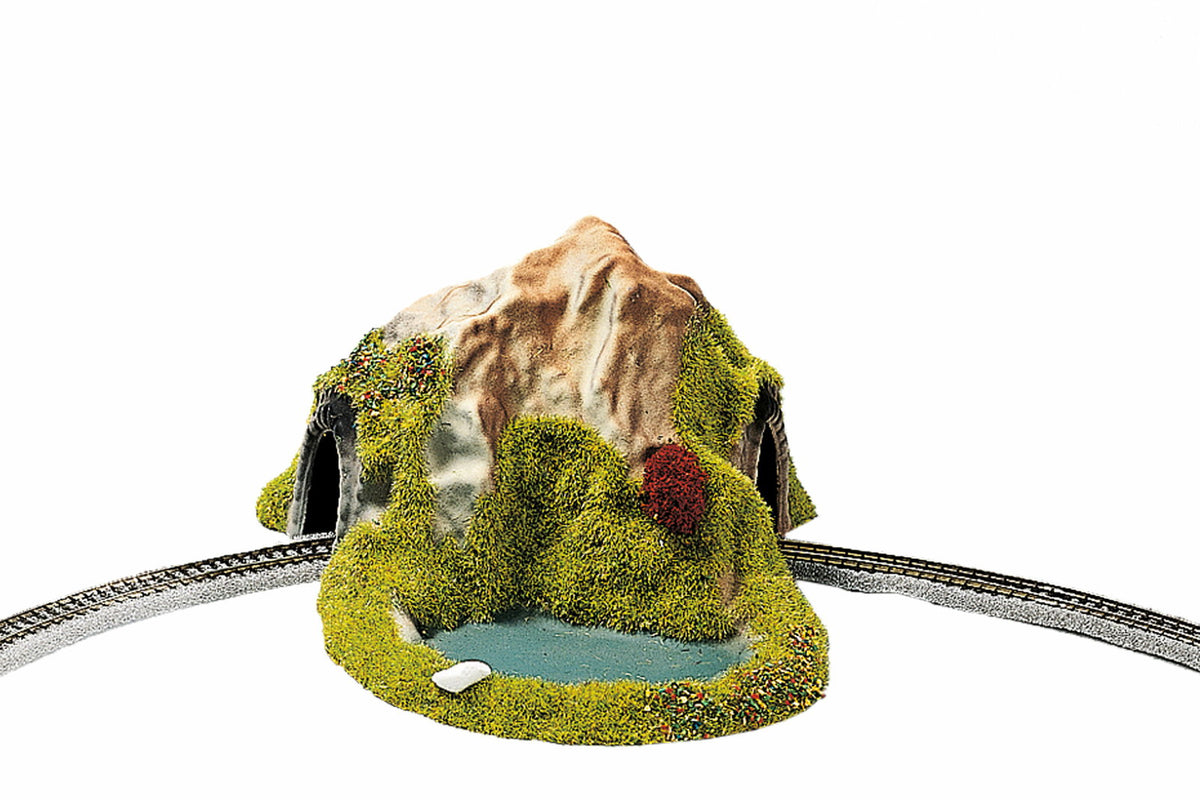 Noch 44670 Z Scale Curved Tunnel with Pond, Single Track