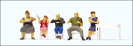 Preiser 10577 HO Scale Pedestrians At the Table pkg(5) w/Table