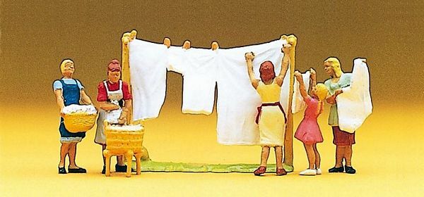 Preiser 10050 HO Scale Women Hanging Laundry pkg(5)