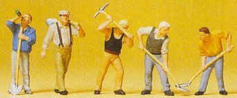Preiser 10461 HO Scale People Working Workers w/Picks & Shovels