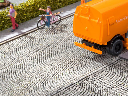Noch 60316 HO Cobblestone 2-Lane Curved Road, Roman Pattern