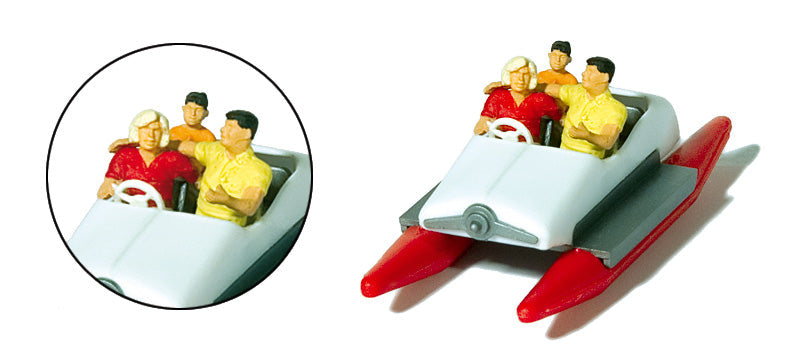 Preiser 10683 HO Scale Pedal Boat with Family Set 2 Figure Set