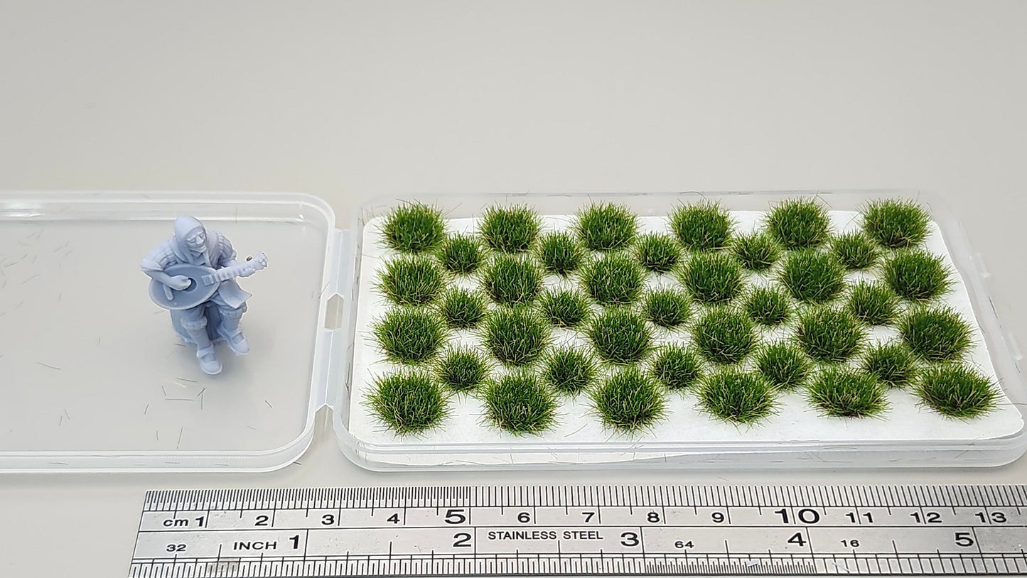 JHT - Summer Green Model Grass Clusters - Self Adhesive Grass Tufts - 5mm height x 3/9mm base