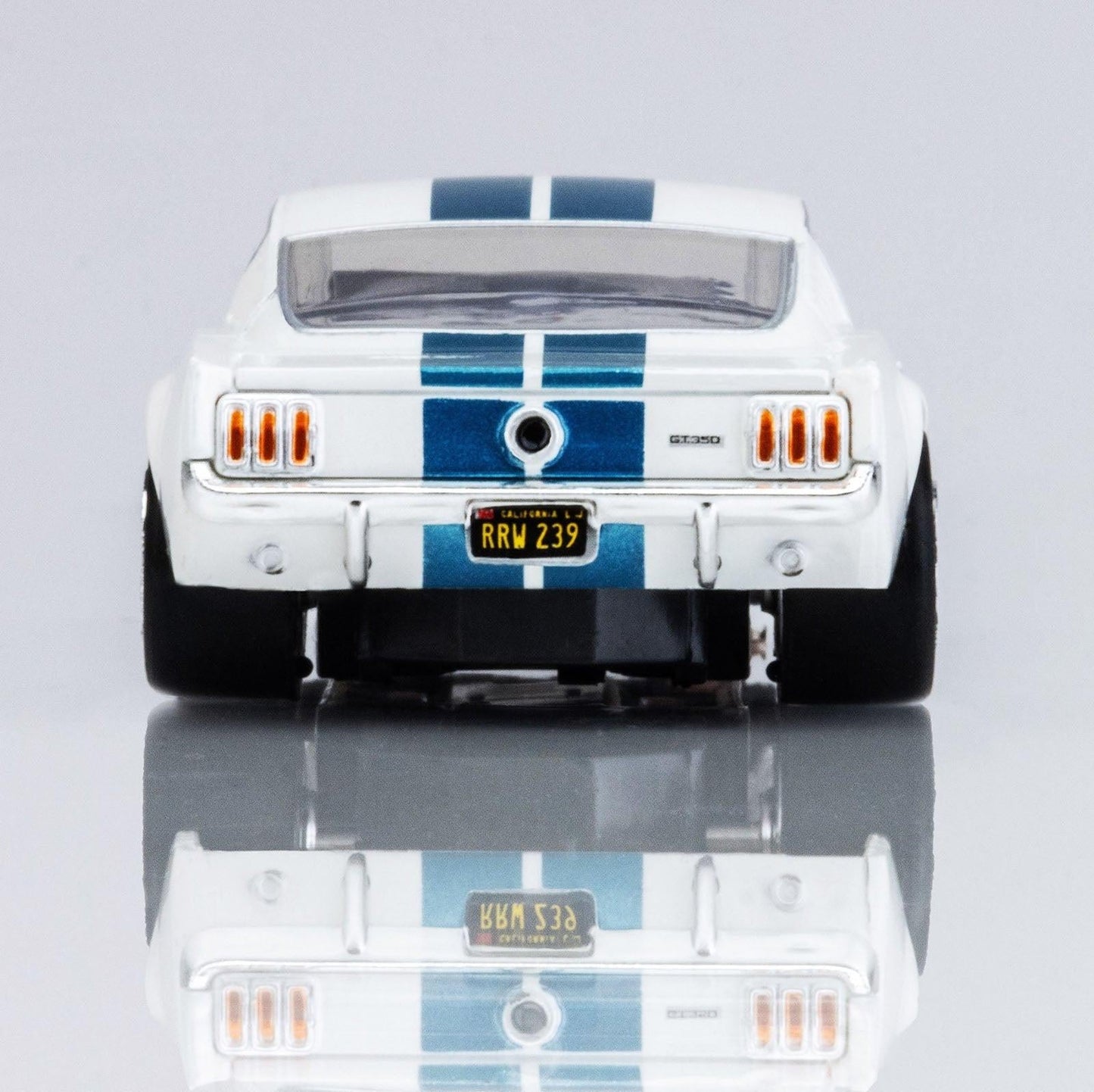 AFX 22068 1965 Ford Mustang Shelby GT350 HO Slot Car AFX22068 MegaG+