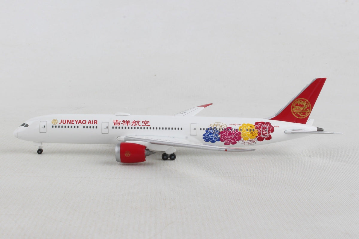 Herpa Wings 1/650 HE533089 Herpa Juneyao 787-9 1/500 (**)