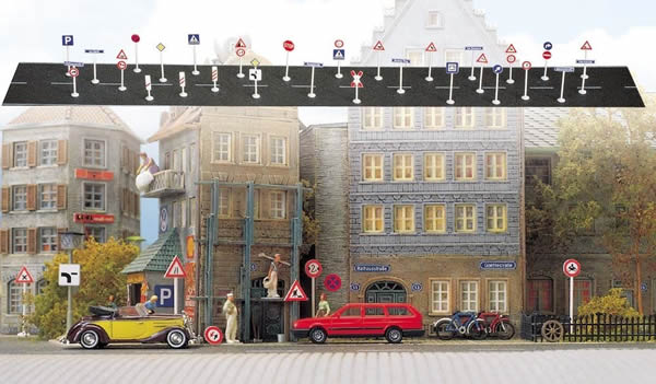Busch 8128 N/TT Scale European City Sign Set, 256 Signs