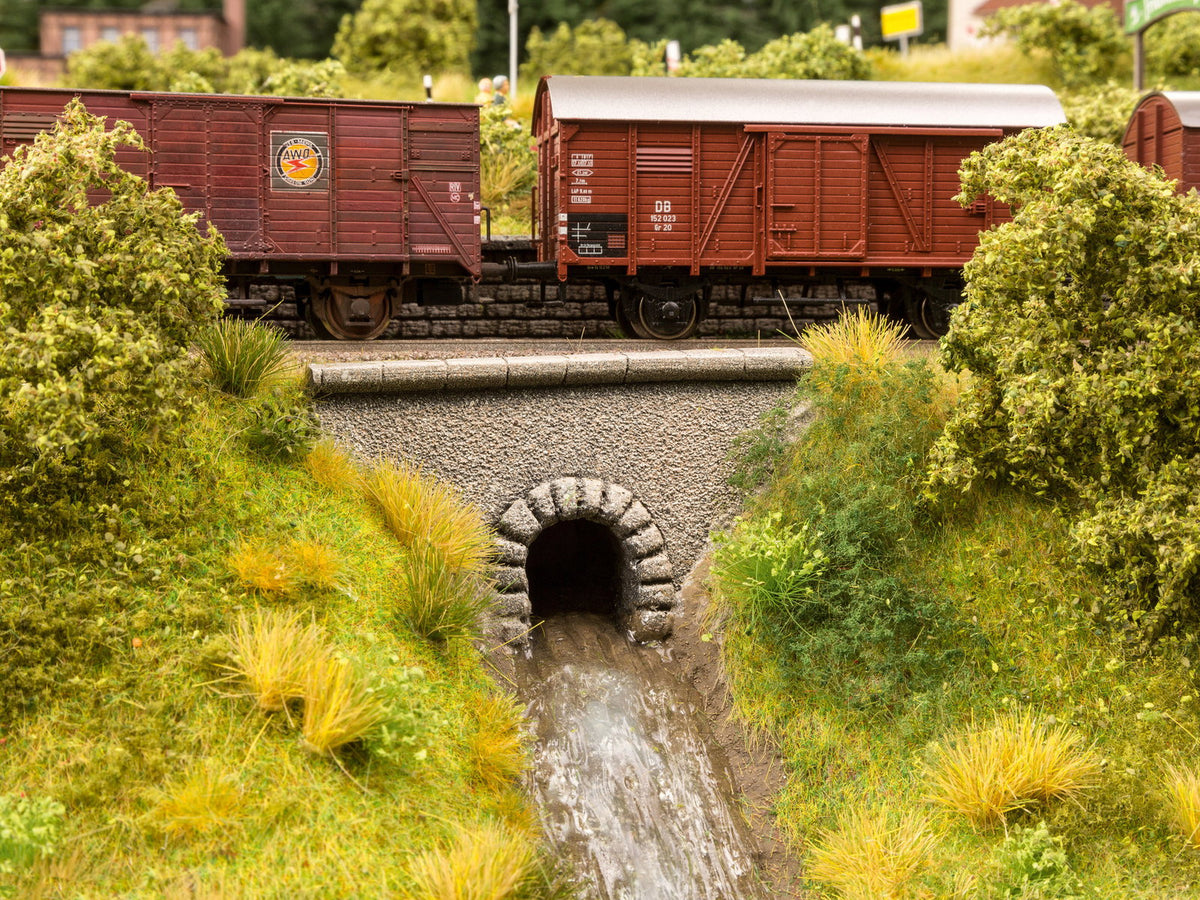 Noch 58296 HO Scale Concrete Tunnel-Style Culvert, 8 x 4.3 cm
