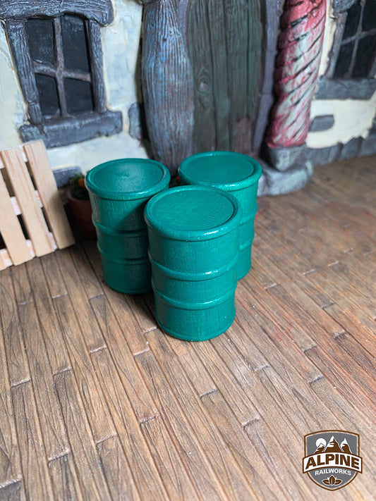 Alpine Railworks 1005 G Scale Oil Barrels (Plain, Green) (3)