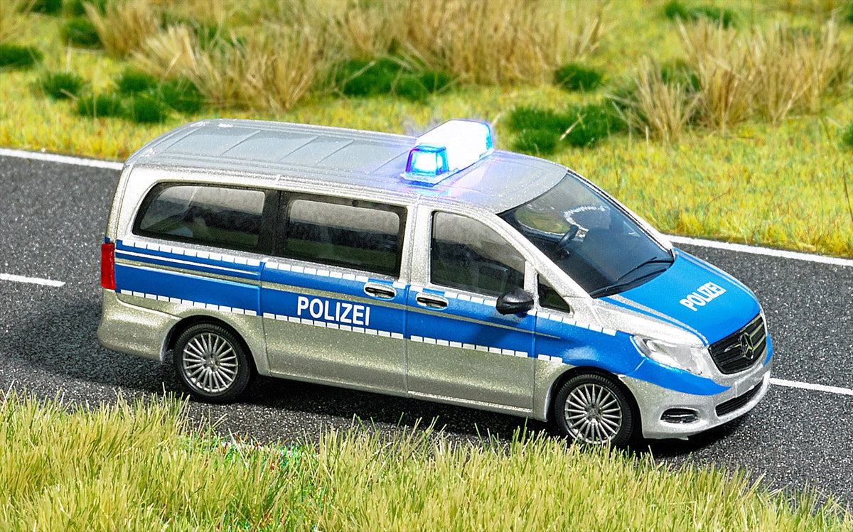 Busch 5597 HO Scale Mercedes-Benz V-Class Police Van, LED
